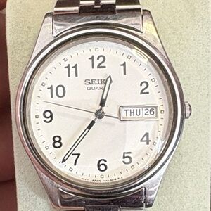 Seiko Silver Quartz Watch with Day Display